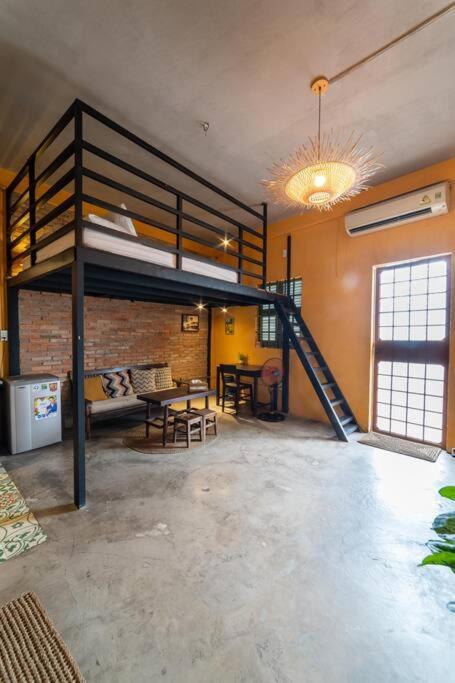 Stay&chill - S.2: Cozy Studio 3 Minute Walk To Bui Vien Căn hộ TP. Hồ Chí Minh